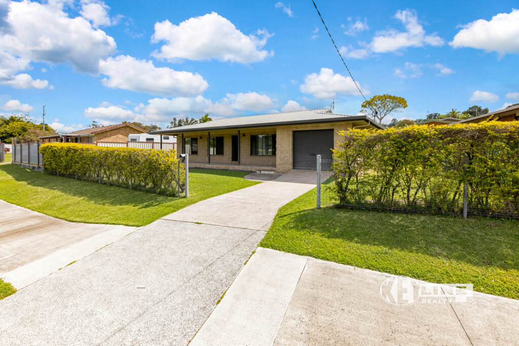 24 Blaxland Road, Nambour, QLD 4560