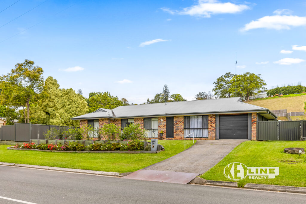 26 Glenbrook Drive, Nambour, QLD 4560